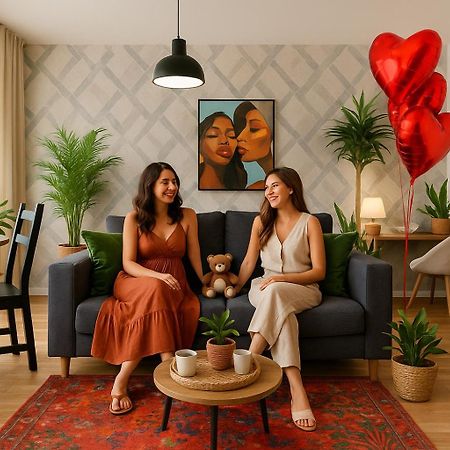 Sara - Stylish Apt With Balcony Near Piata Obor Bucarest Exterior foto