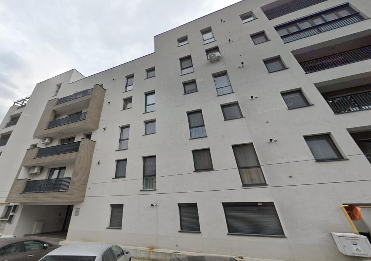 Sara - Stylish Apt With Balcony Near Piata Obor Bucarest Exterior foto